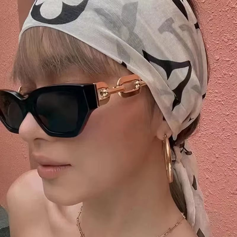 New Fashion Gold Cat Eye Sunglasses Women Vintage Brand Designer Glasses Black Sunglasses for Women UV400
