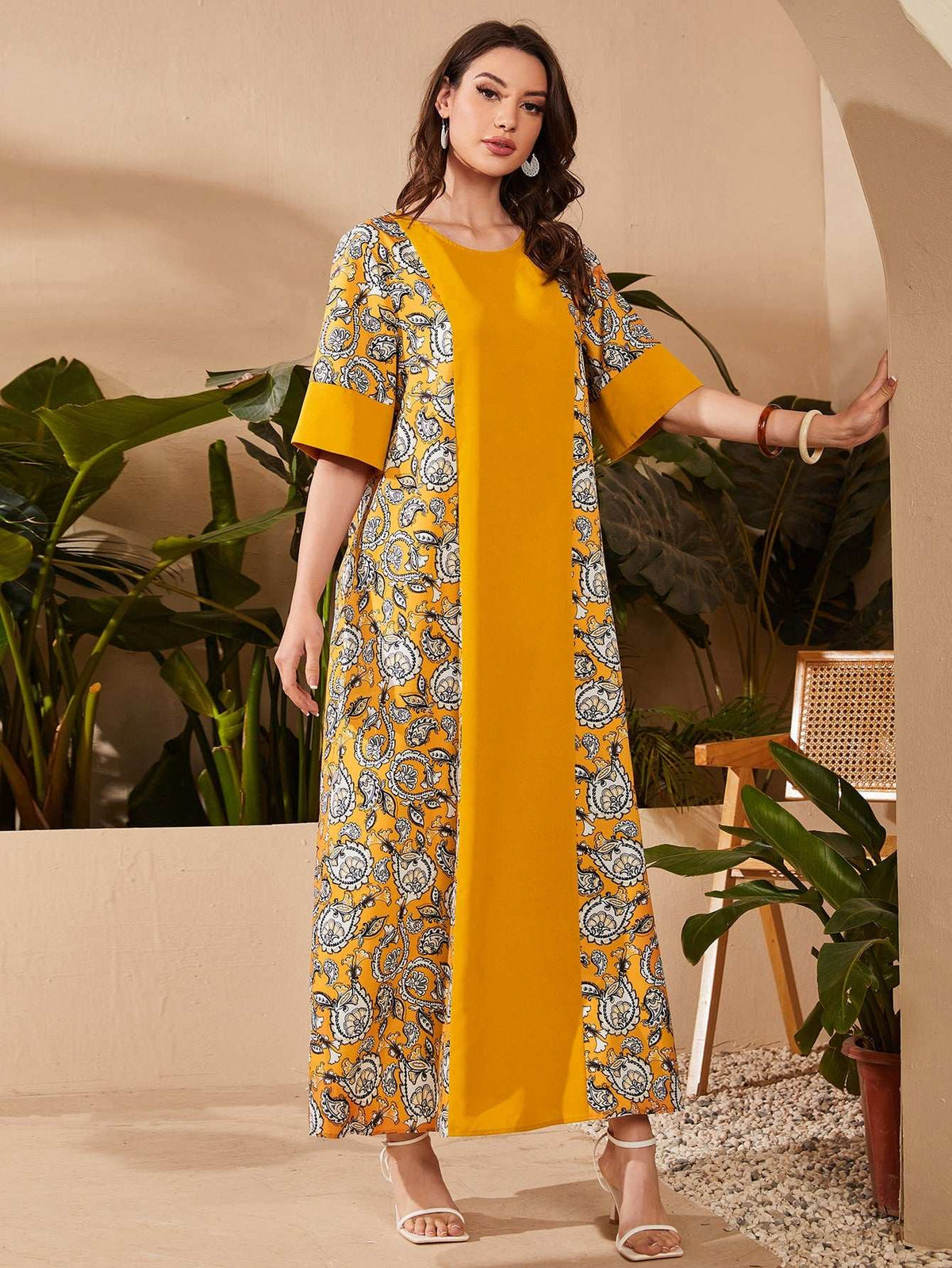 Al Najma Paisley Print Flounce Sleeve Kaftan Modest Arabian Dress